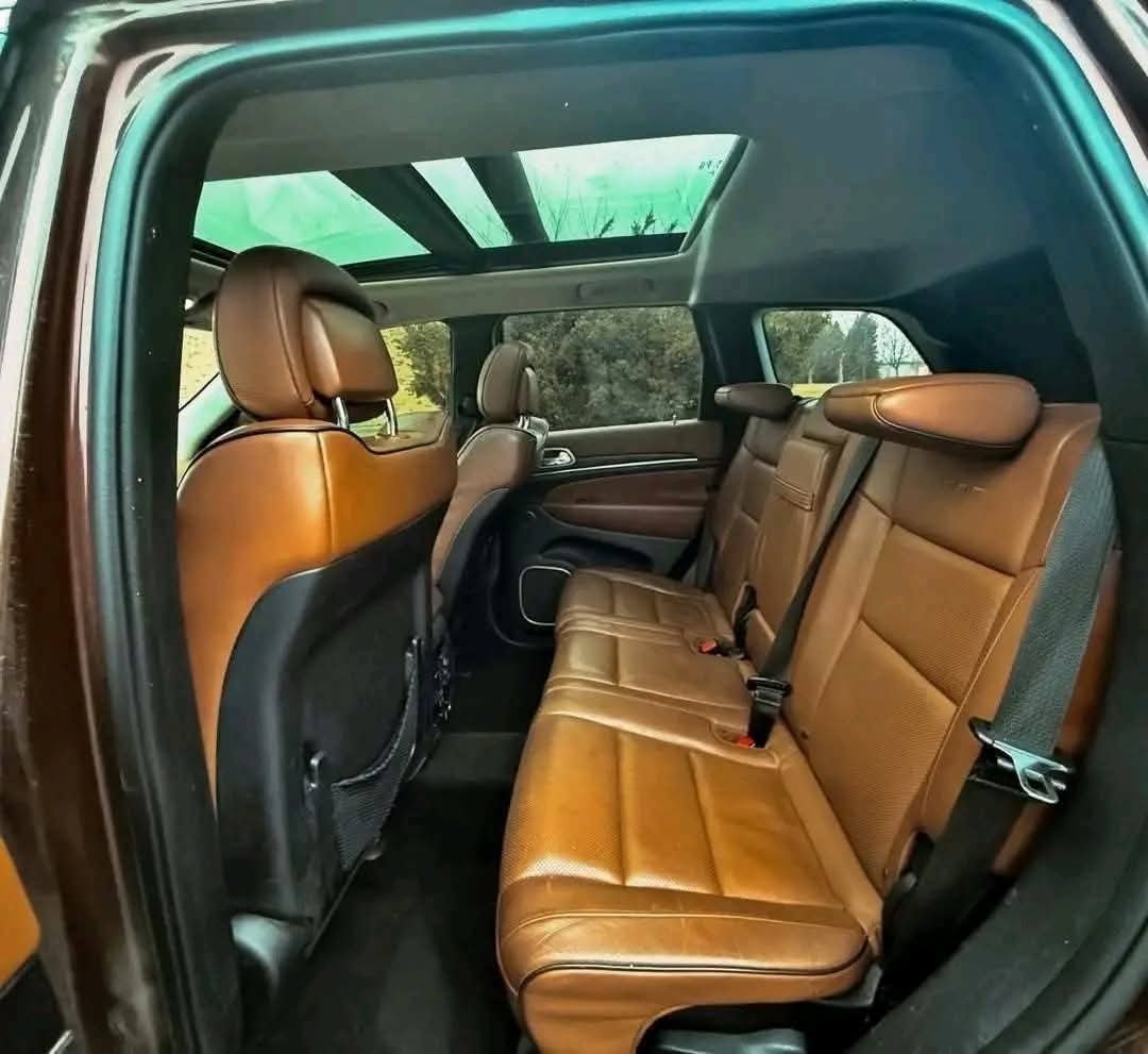 2016 Jeep Grand Cherokee - Image 7