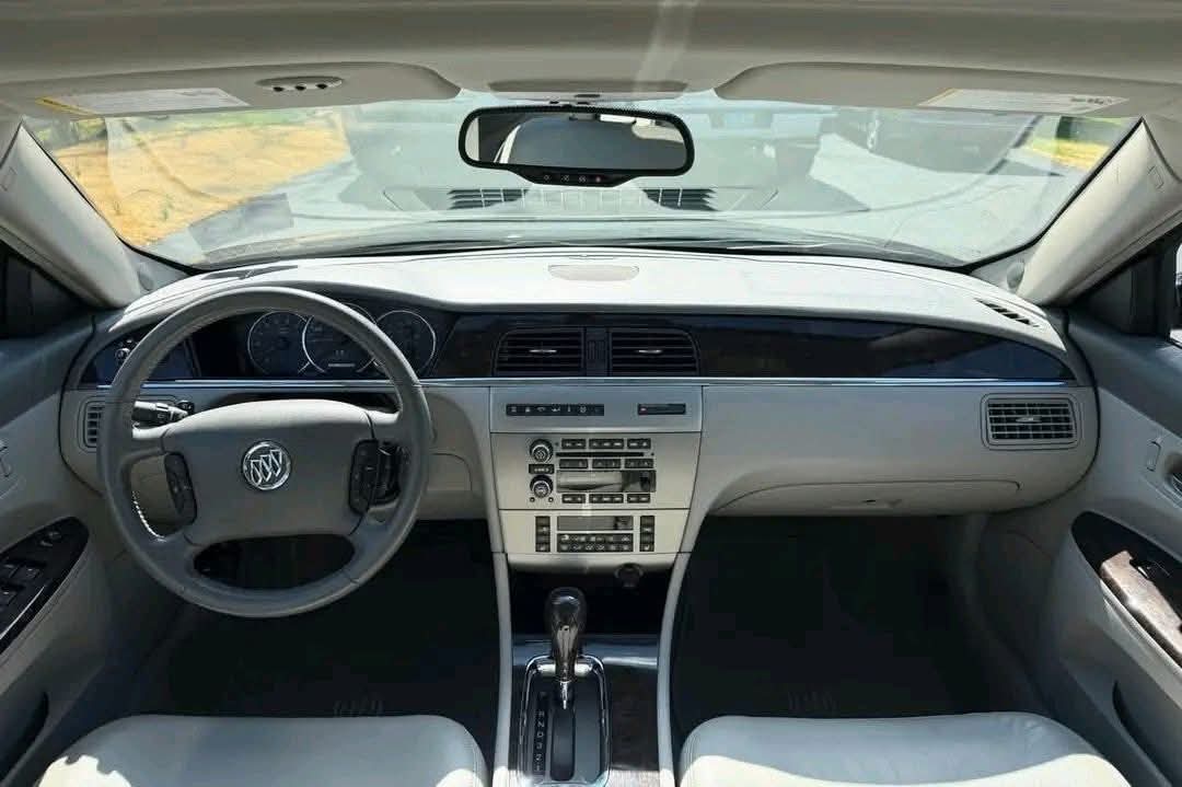 - Image 3